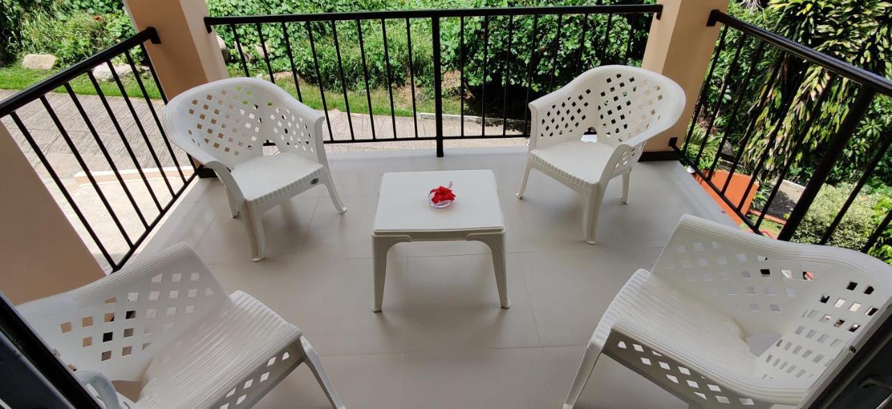 Jaidss Holiday Apartments 1 Anse aux Pins Exterior foto